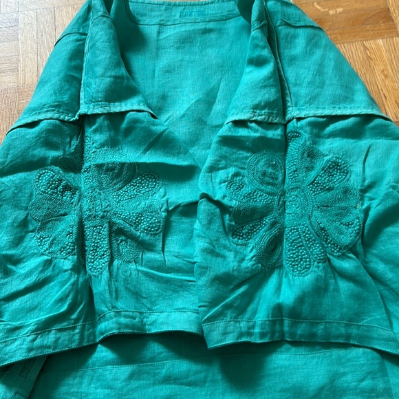 Linen - Picture 9 of 13